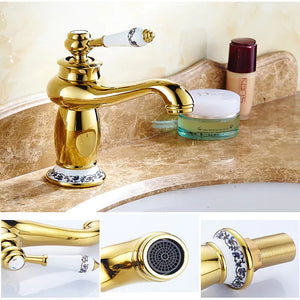 Vintage Bathroom Sink Faucet Single Handle One Hole Brass Standard Spout Brass Contain with Hot and Cold Water Hose